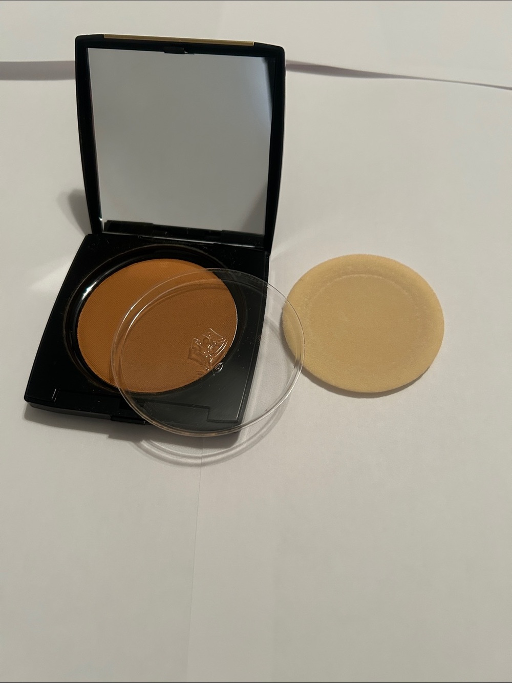 Lancôme Dual Finish Powder Foundation- 460 Suede (W)